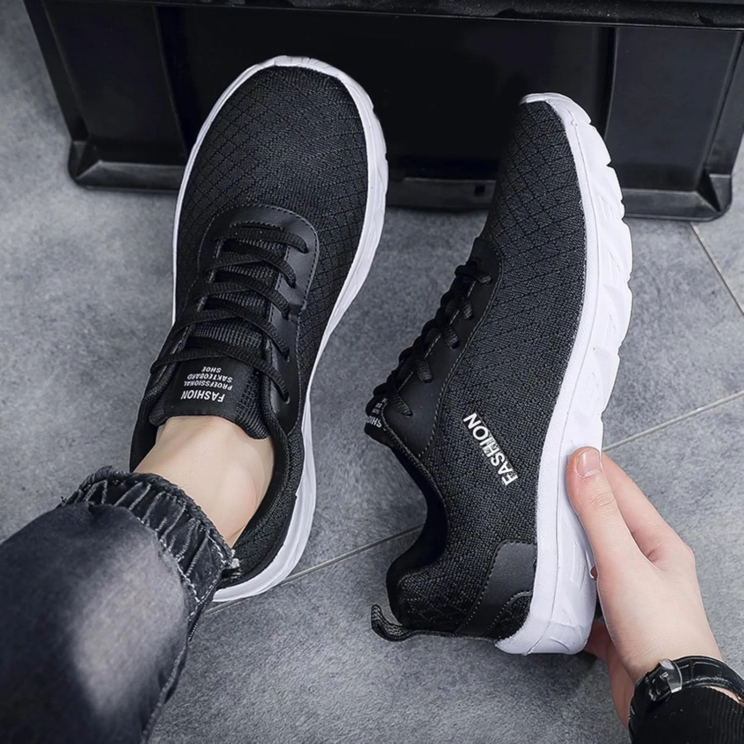 Arch Support Fitness Sneaker for Men Breathable Elastic Fly Woven Mesh Sneaker Breathable Lace Up Shoes for Men