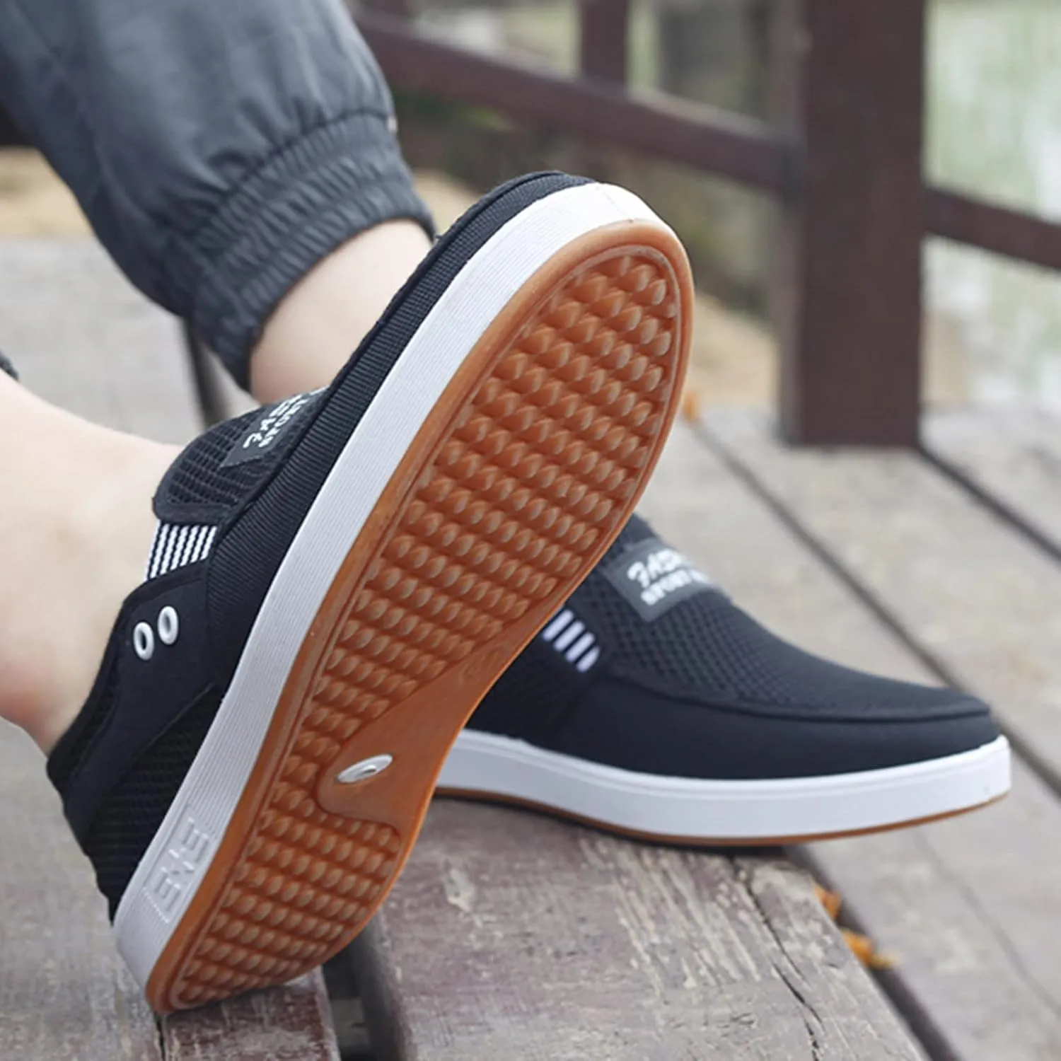 Fashion All Season Men Casual Shoes Flat Non Slip Sole Mesh Breathable and Lightweight Comfortable Slip Casual Wear Men