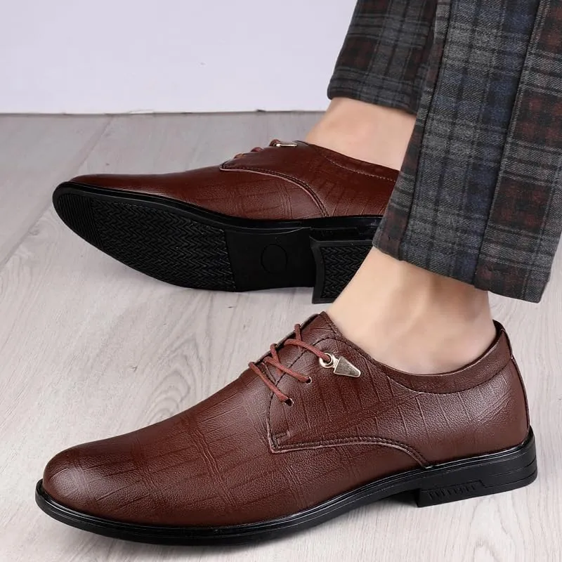 Fashion Classic Oxford Shoes Breathable Leather Wingtip Brogue Shoes for Men Lace Up Pointed Toe Casual Derby Shoes