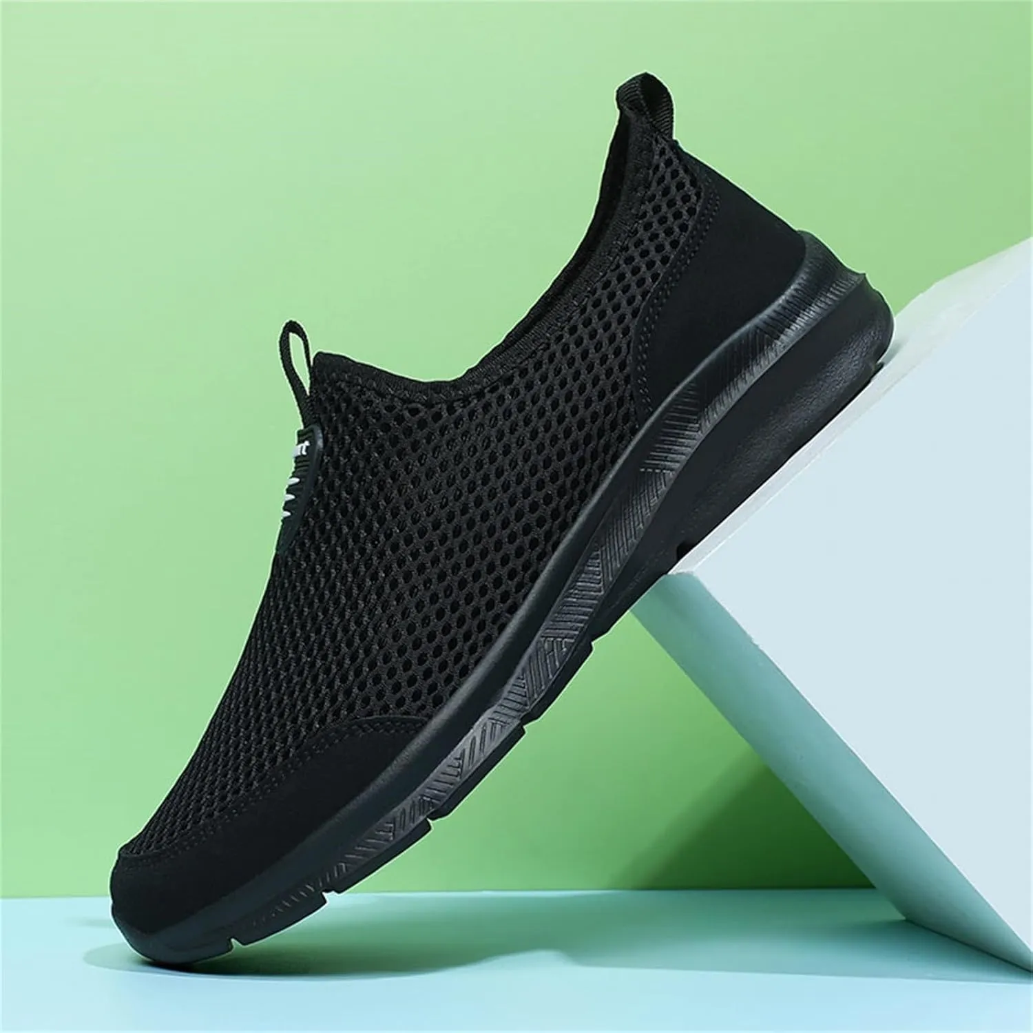Fashion Lightweight Sneakers for Men Breathable Casual Comfortable Walking Sneaker Lightweight Minimalist Shoes