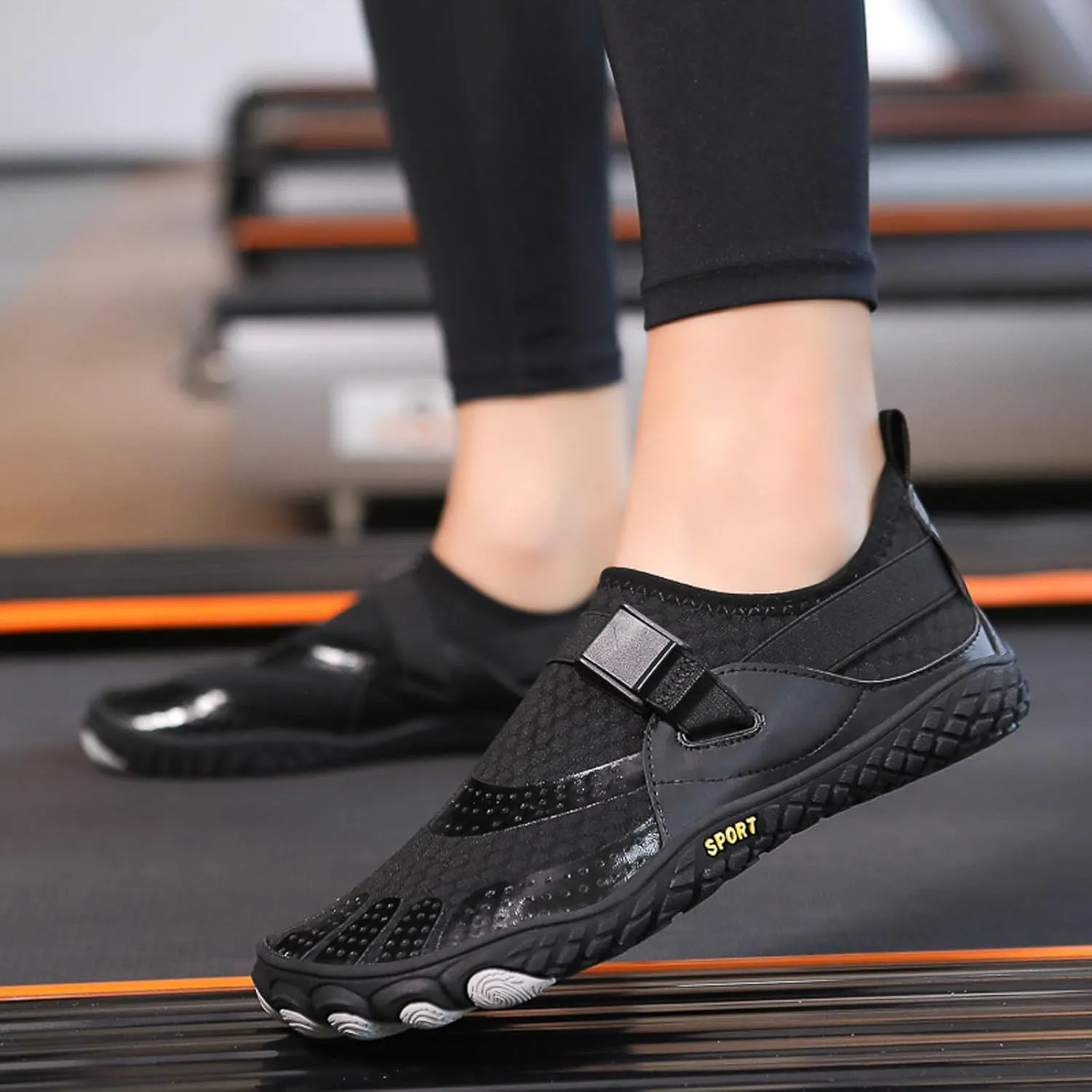 Lightweight Hiking Shoes for Men Casual Sneaker Mesh Breathable Walking Shoe Men's Stylish Lightweight Sneakers