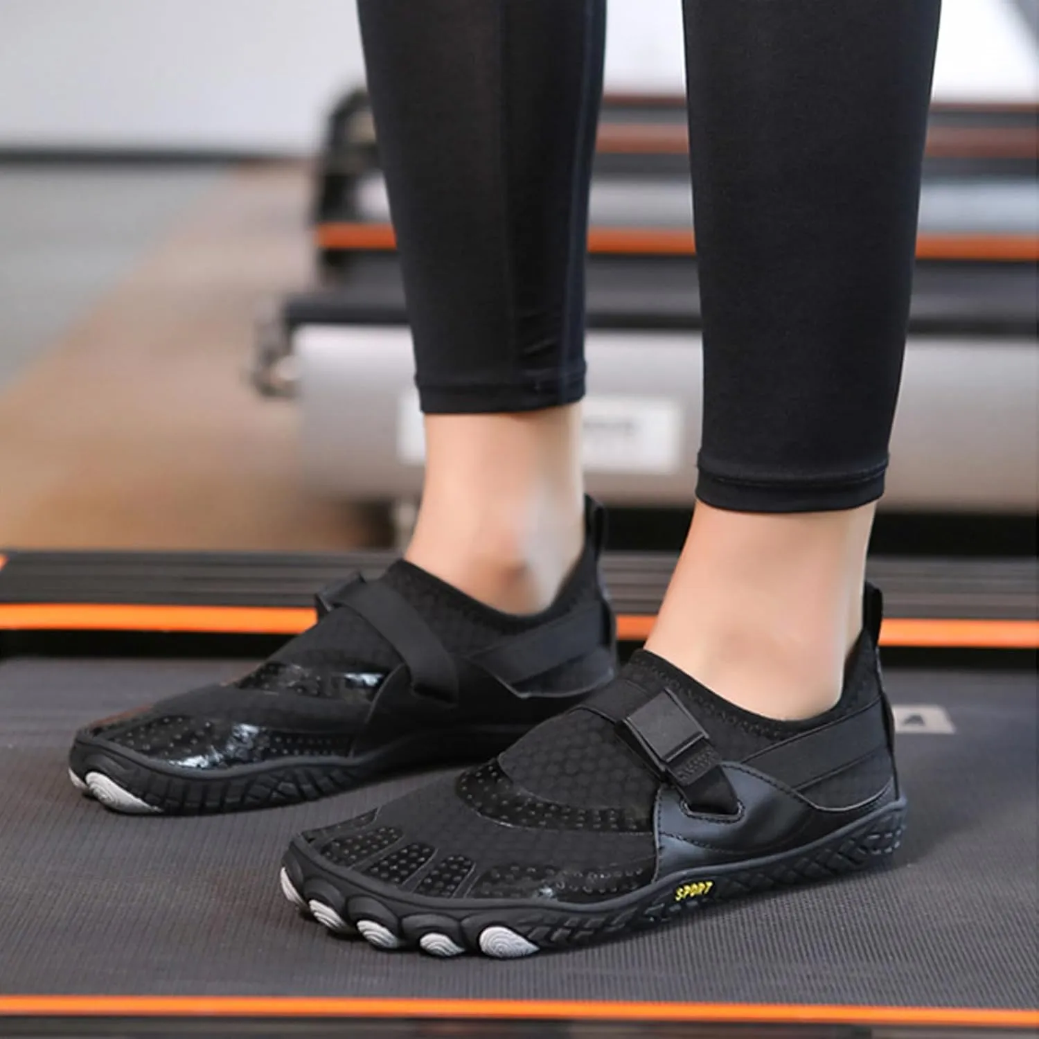 Lightweight Hiking Shoes for Men Casual Sneaker Mesh Breathable Walking Shoe Men's Stylish Lightweight Sneakers