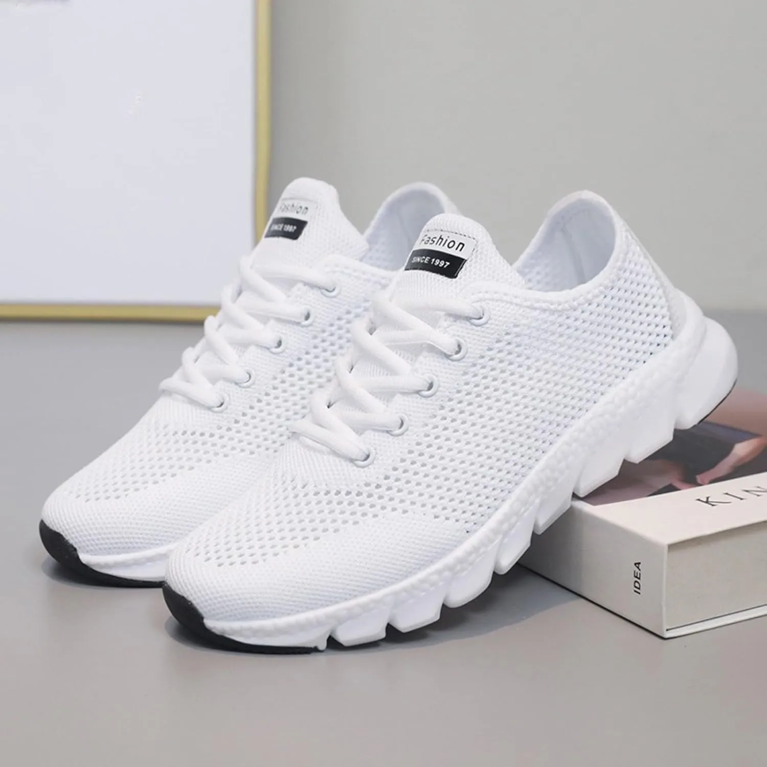 Lightweight Walking Tennis Shoes for Women Non Slip Cushion Fashion Running Tennis Shoes Versatile Dress Shoe