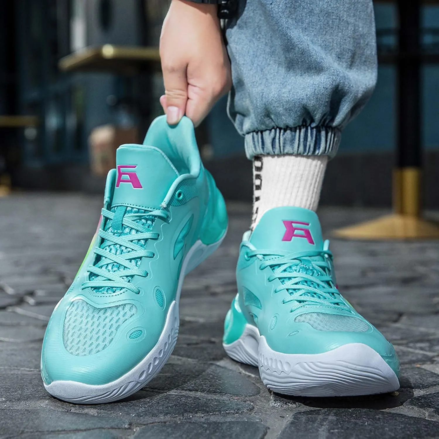 Men's and Women's Basketball Shoes Breathable Non-Slip Outdoor Fashion Sneakers Indoor Rebound Cushioning Training Running Basketball Sneakers