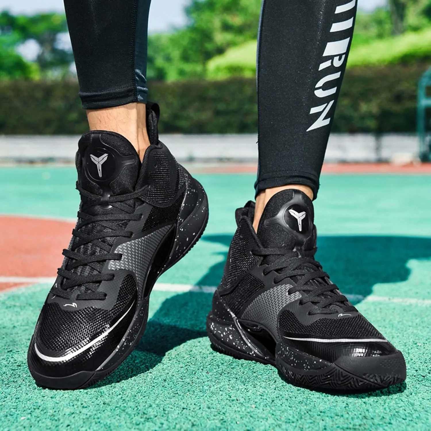 Men's and Women's Basketball Shoes Fashion Sneakers Non-Slip Running Shoes Breathable Training Tennis Shoes Street Personalized Basketball Sneakers Casual Walking Shoes