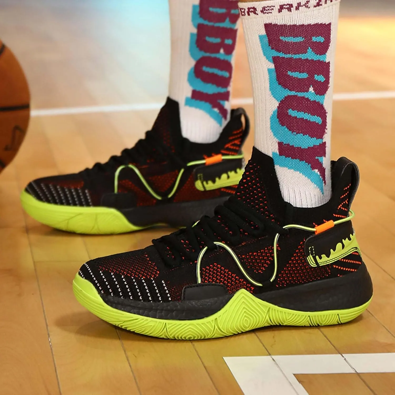 Men's and Women's Lace Up Basketball Shoes Comfortable and Breathable Sports Shoes Anti Slip and Wear-Resistant Outdoor Shoes Men's Anti Slip Work Shoes Black Casual Sports Shoes