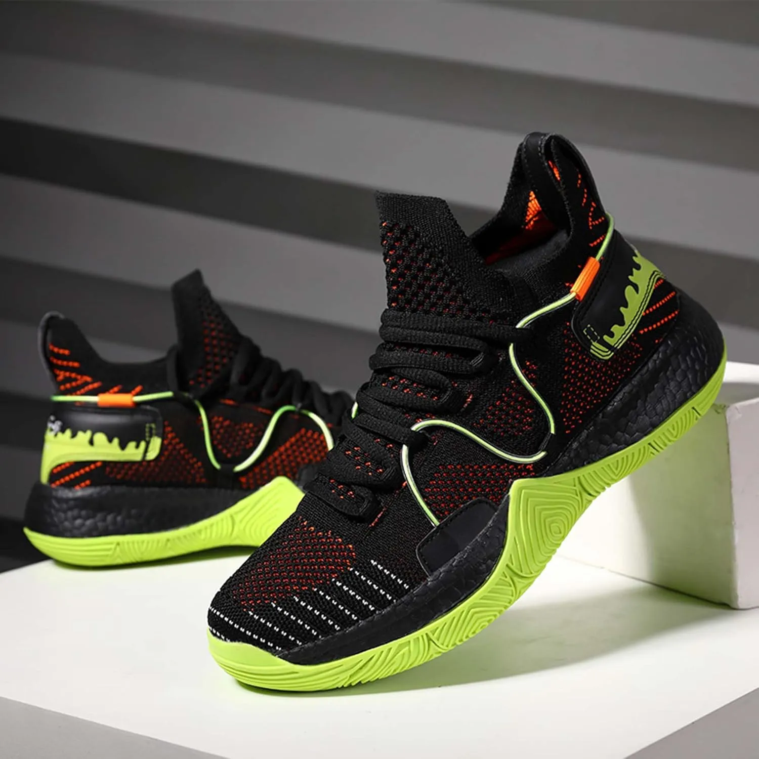 Men's and Women's Lace Up Basketball Shoes Comfortable and Breathable Sports Shoes Anti Slip and Wear-Resistant Outdoor Shoes Men's Anti Slip Work Shoes Black Casual Sports Shoes