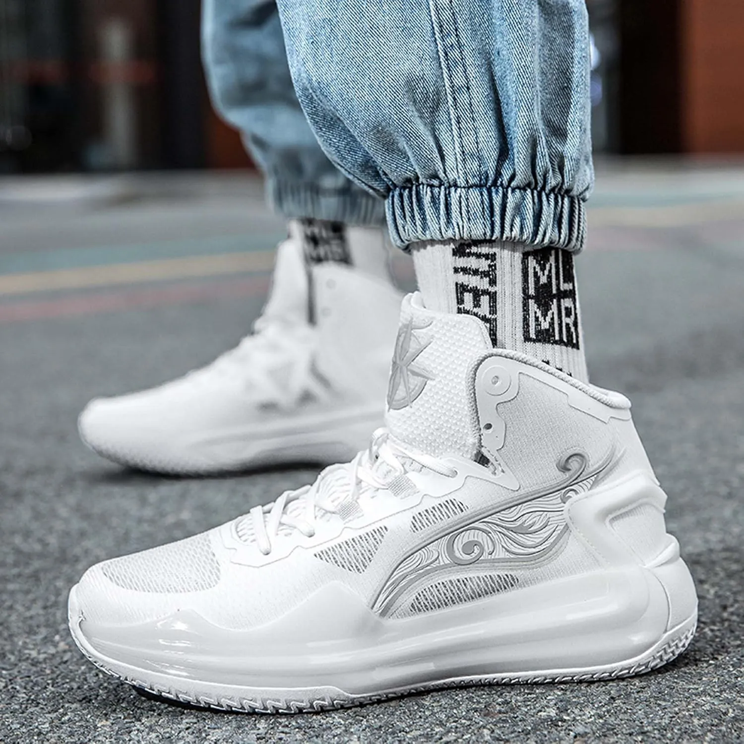 Men's Basketball Shoes Teenagers Fashion Comfortable Sneakers Women's Tennis Fitness Training Casual Sneakers Outdoor Casual Walking High Top Sneakers Outdoor Running Basketball Sports