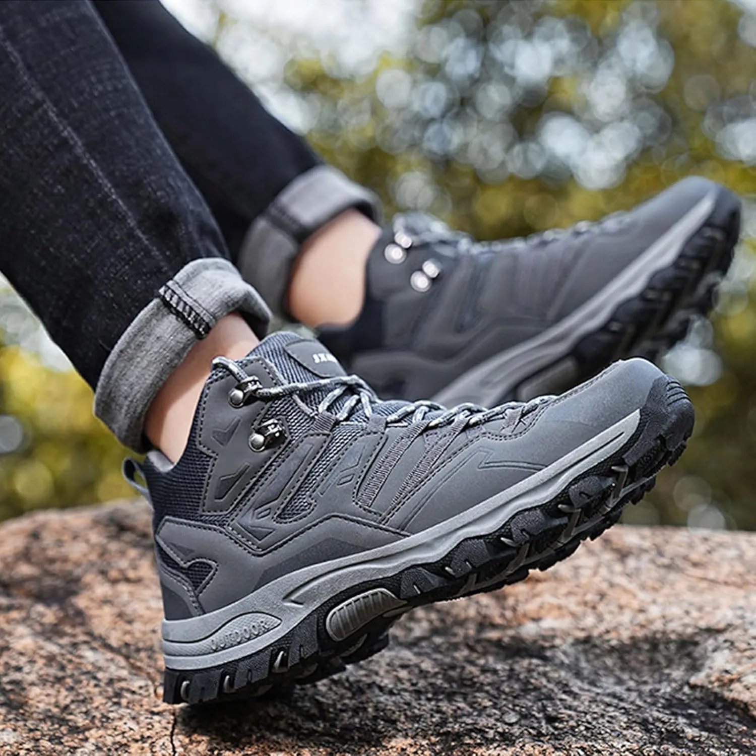 Men's Breathable Barefoot Shoes Breathable Casual Comfortable Walking Sneaker Men's Comfortable Diabetic Shoes