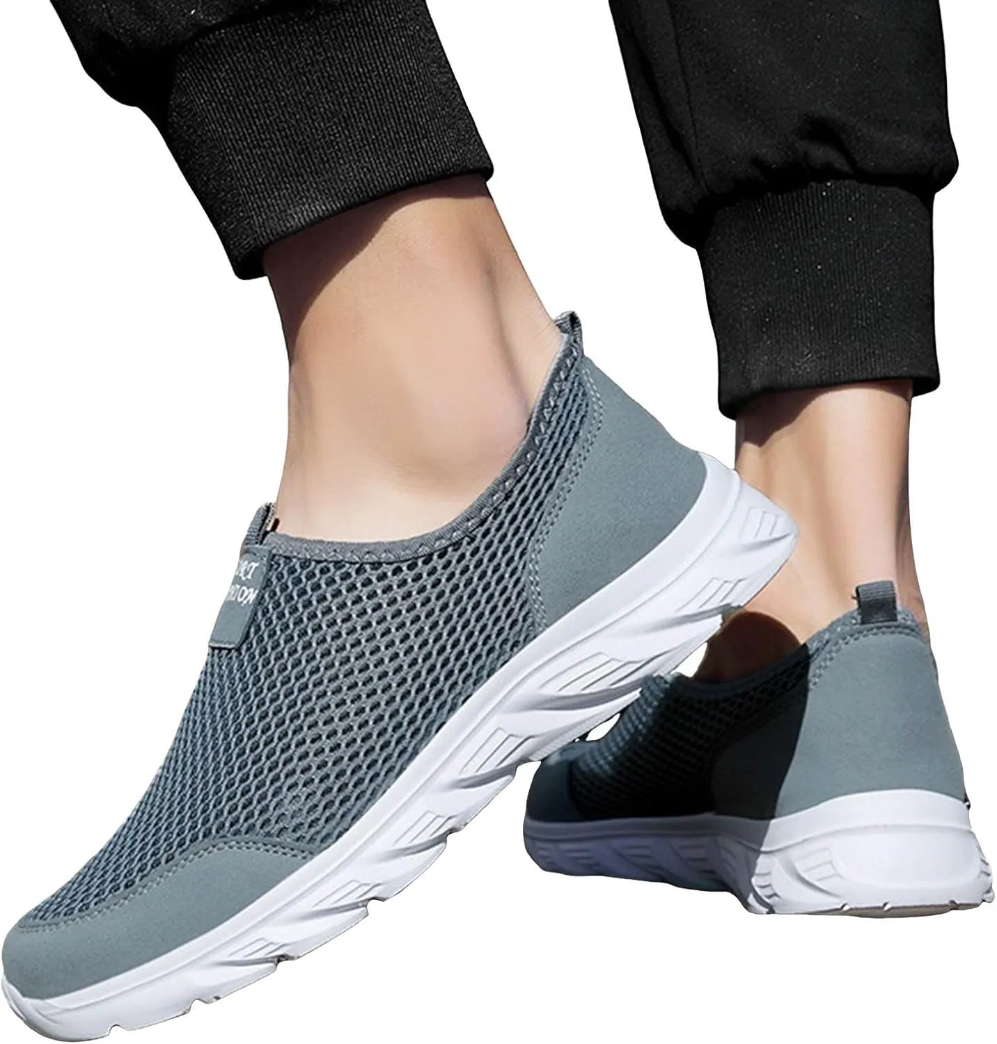 Men's Breathable Barefoot Shoes Lightweight Breathable Walking Shoe Gym Tennis Convenient Elderly Slip on Shoes