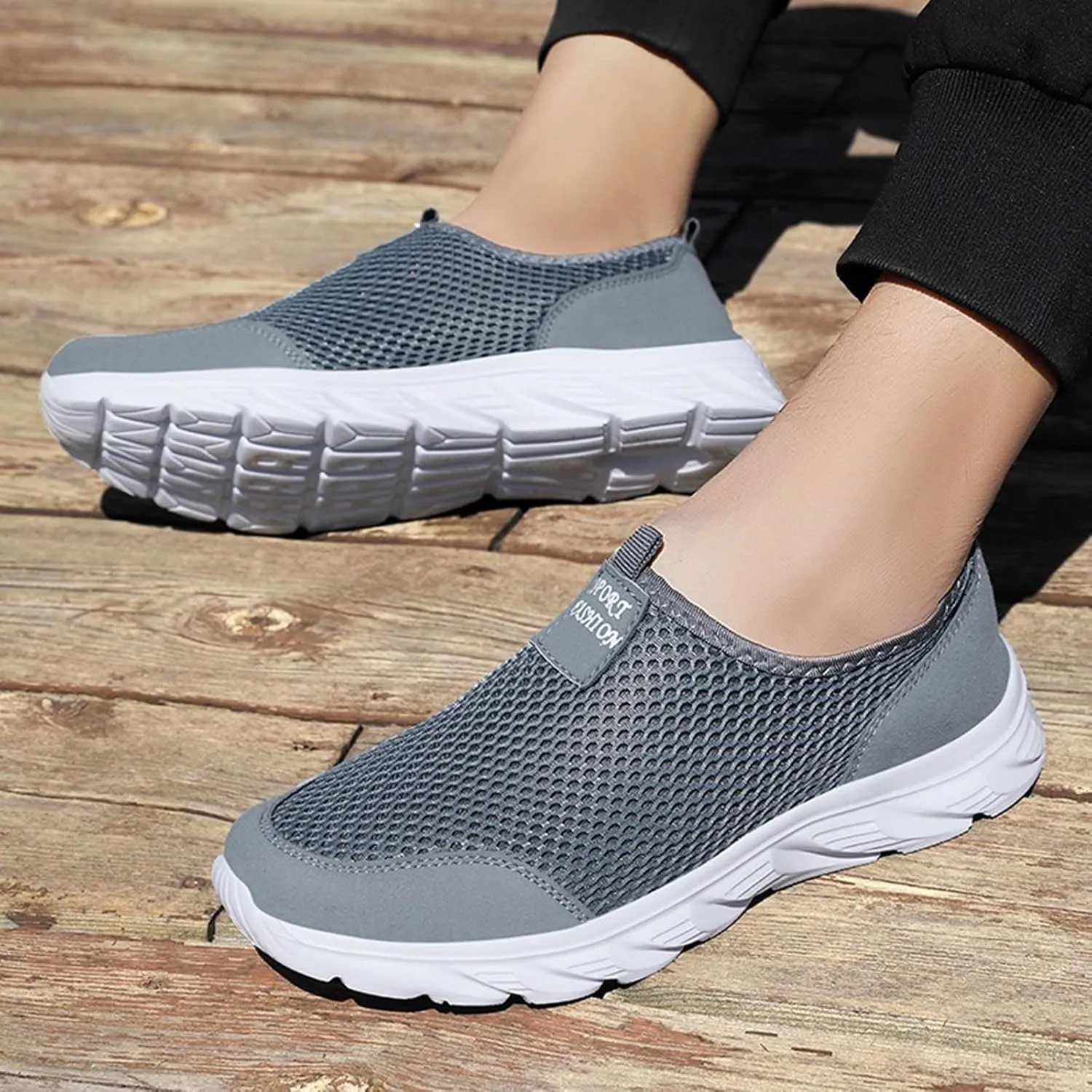 Men's Breathable Barefoot Shoes Lightweight Breathable Walking Shoe Gym Tennis Convenient Elderly Slip on Shoes