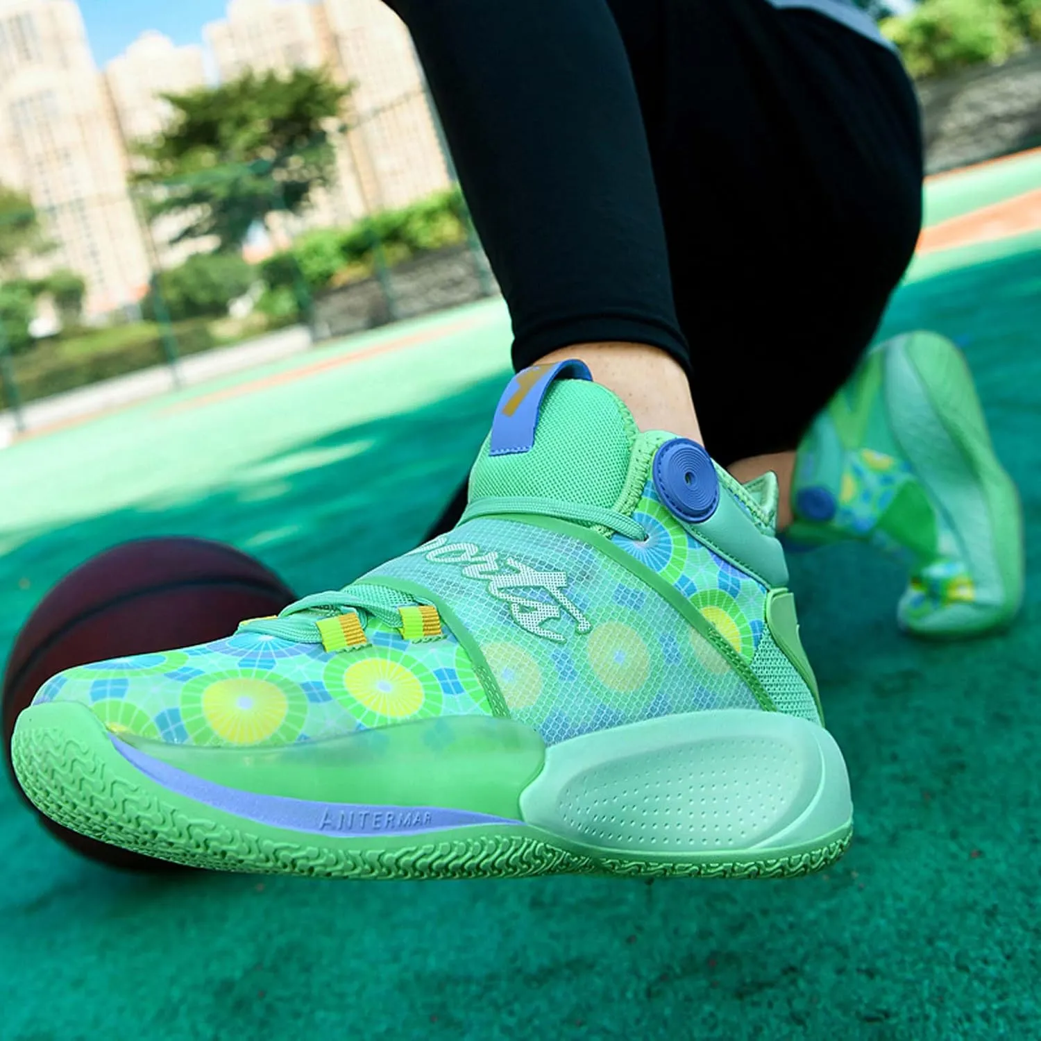 Men's Breathable Basketball Shoes Fashion Running Sneakers Outdoor Fashion Sneakers Non-Slip Rebound Trainers