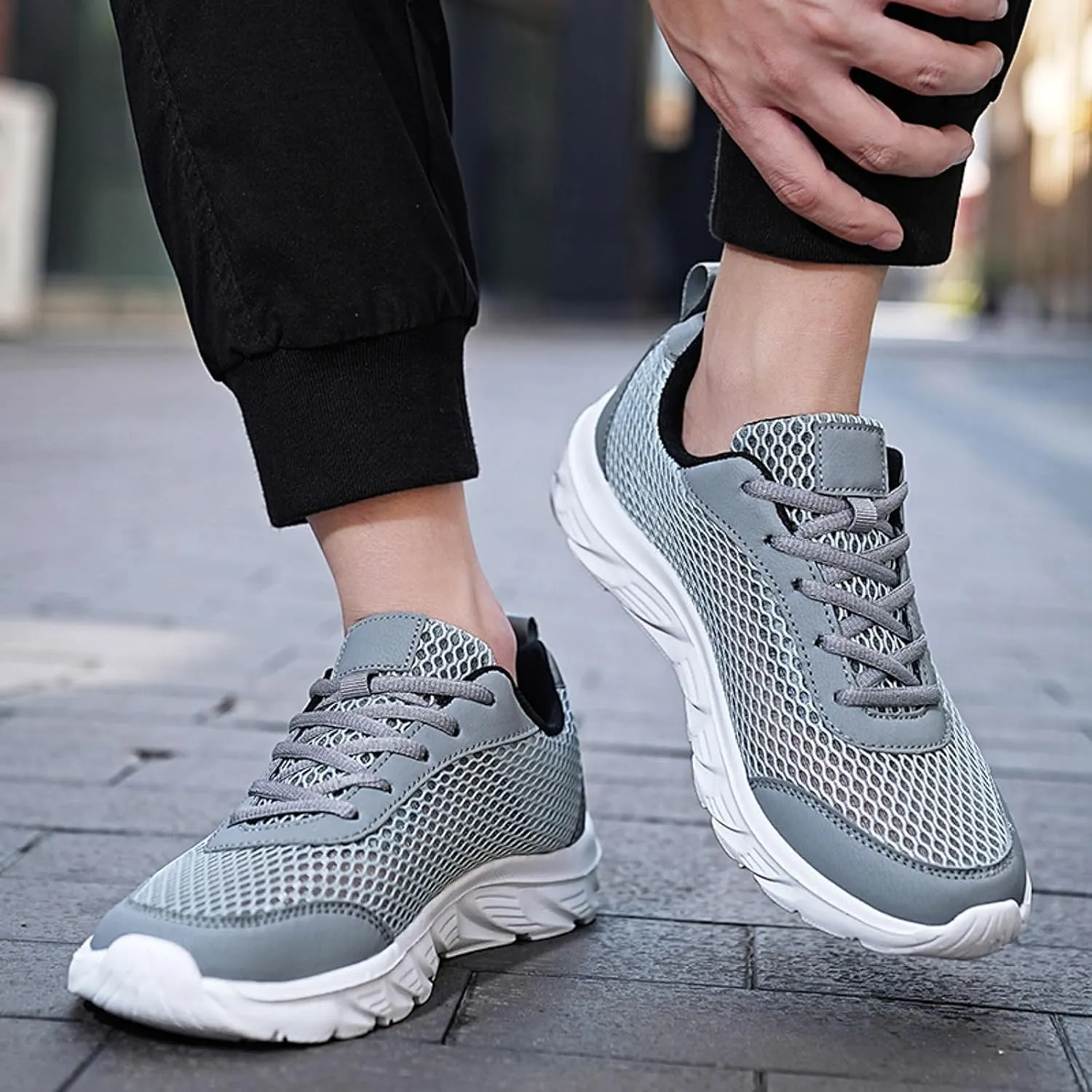 Mens Breathable Lace Up Running Shoes Comfortable Breathable Lightweight Tennis Shoe Non Slip Barefoot Sneaker