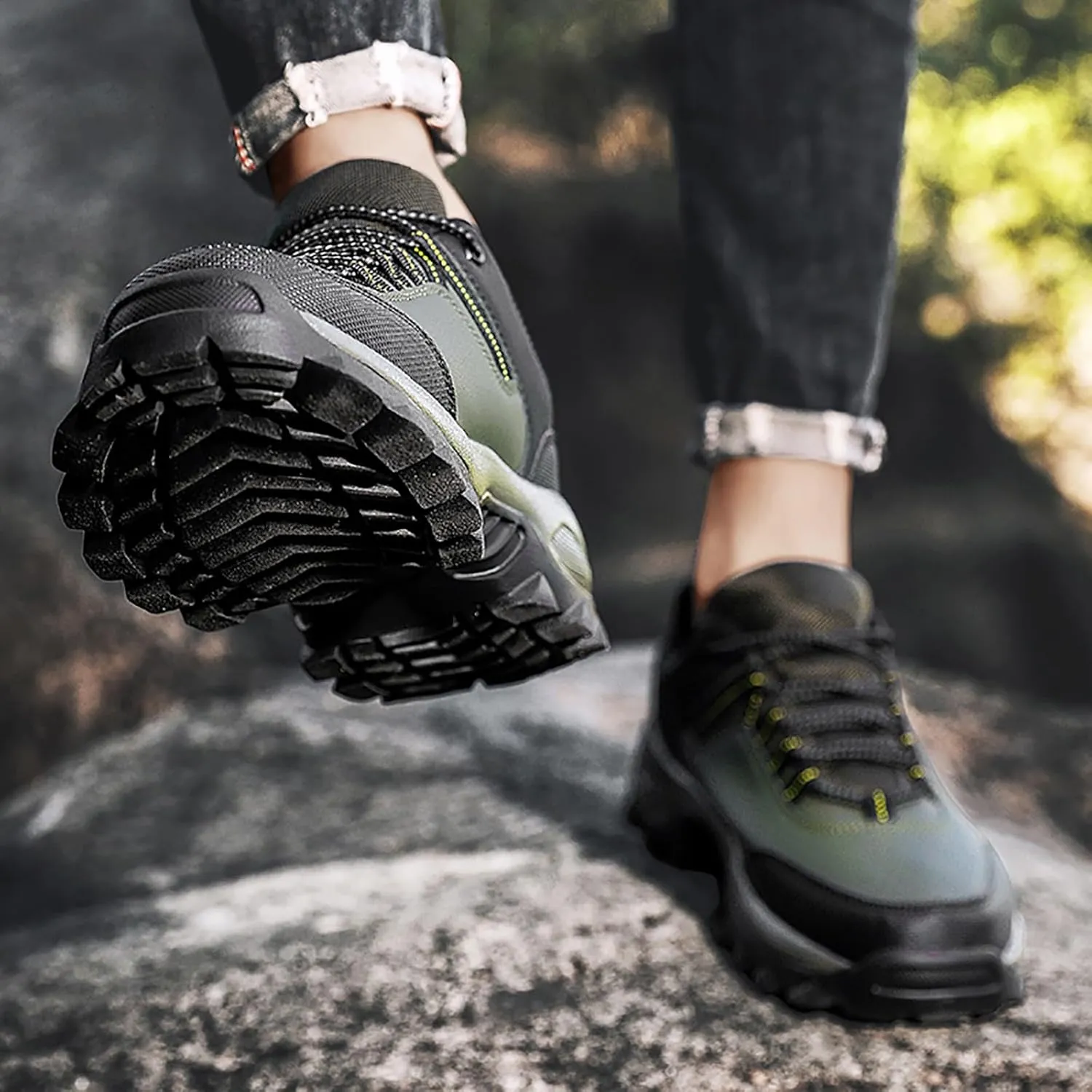 Men's Classic Casual Jogging Sneakers Breathable and Light Outdoor Comfy Walking Shoe Comfortable Stretch Shoes