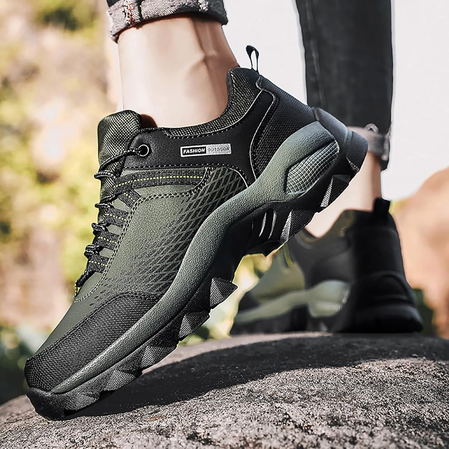 Men's Classic Casual Jogging Sneakers Breathable and Light Outdoor Comfy Walking Shoe Comfortable Stretch Shoes