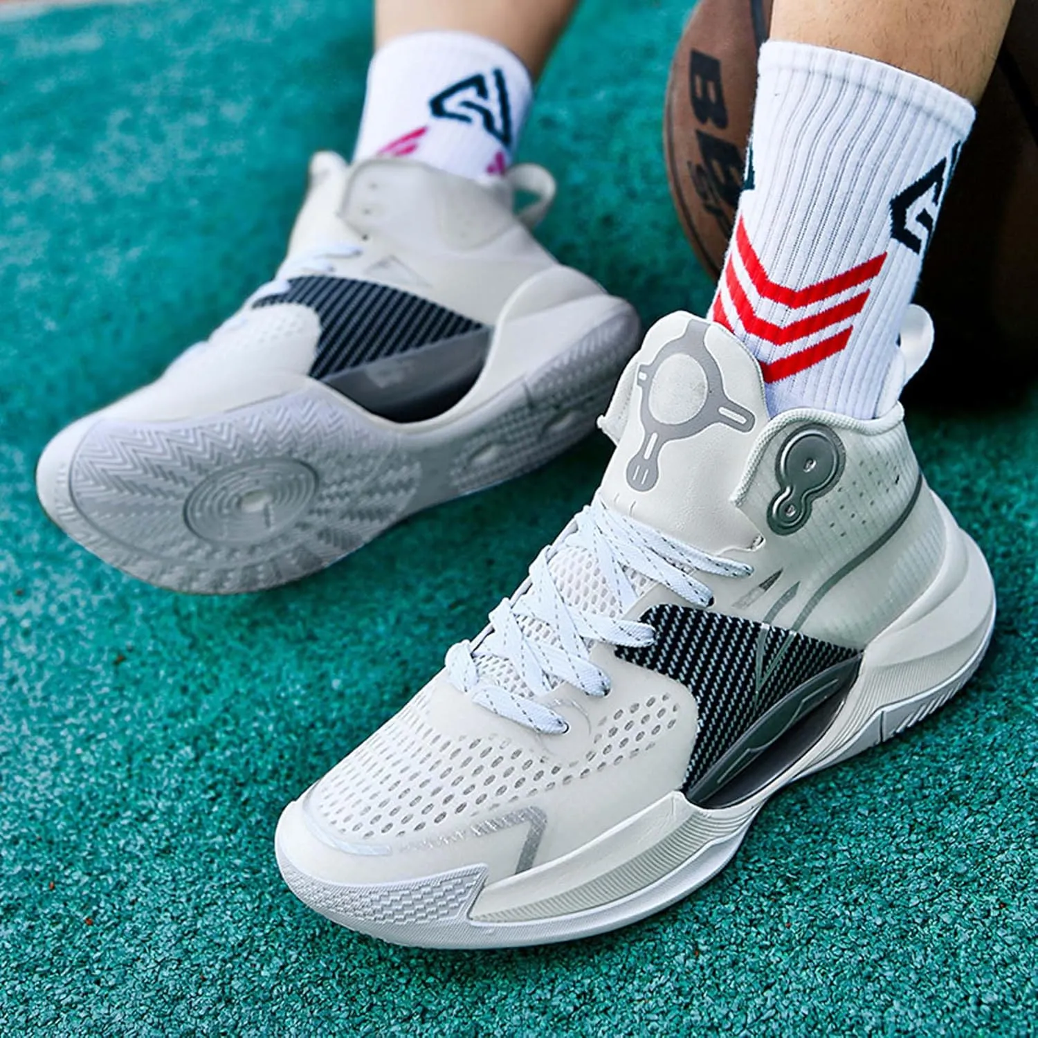 Men's Fashion Basketball Shoes Personalized Trend Sneakers Women's Casual Fitness Running Shoes Street Basketball Sneakers Men's Shoes Women's Shoes