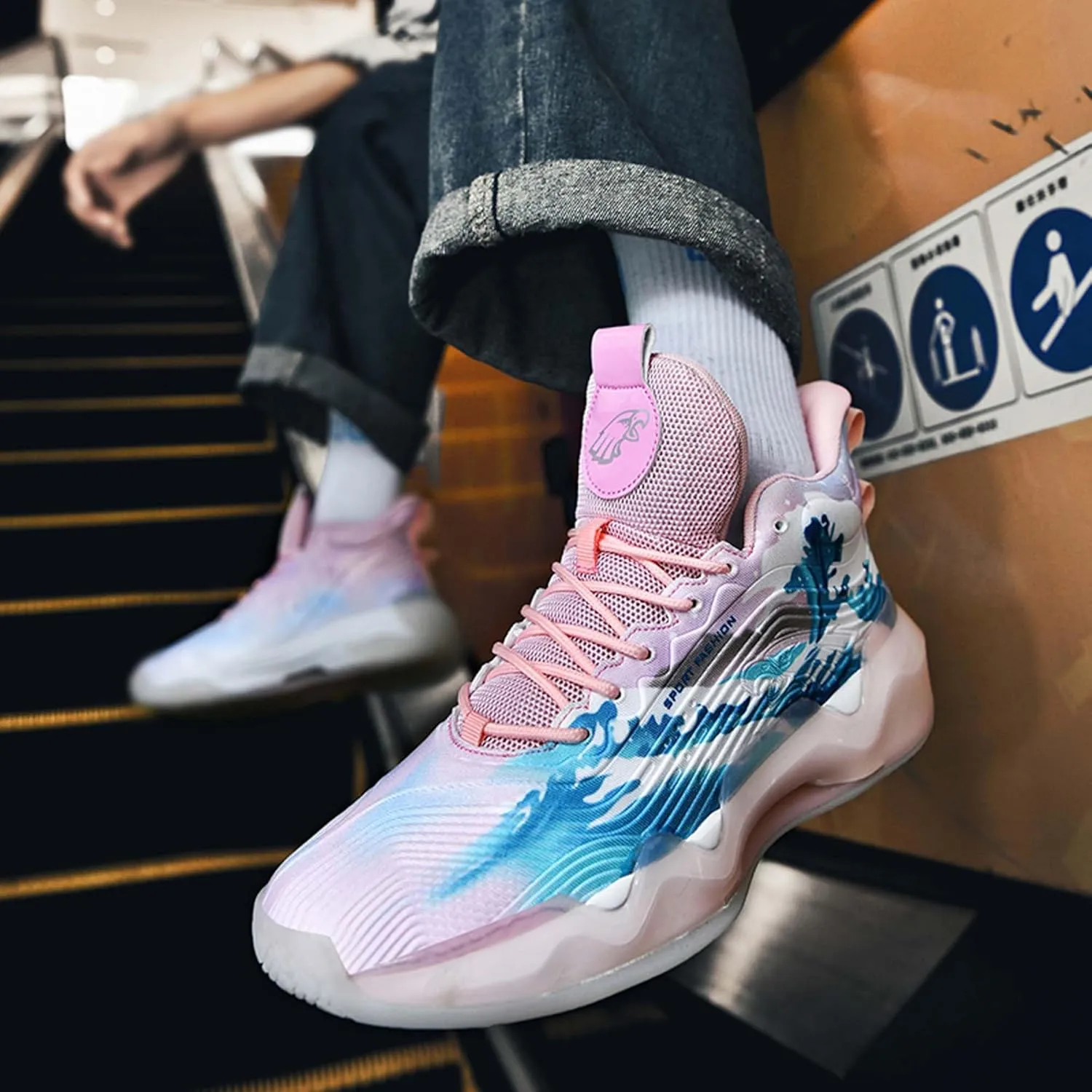 Men's Fashion Breathable Basketball Shoes Lightweight Anti-Slip Sneakers Wear-Resistant Rebound Running Shoes Personalized Casual Sports Basketball Women's Shoes