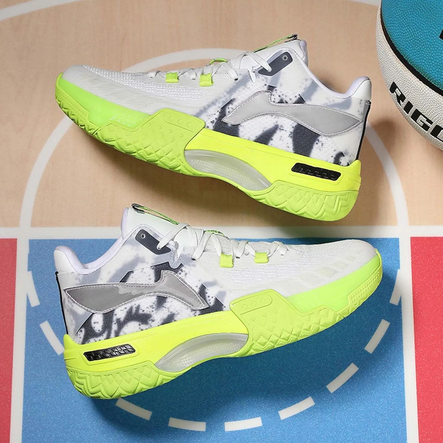 Men's Fluorescent Basketball Shoes Teenage Arch Support Fashion Sneakers Women's Anti-Slip Lightweight Sports High Top Basketball Running Fitness Tennis Athletic Shoes