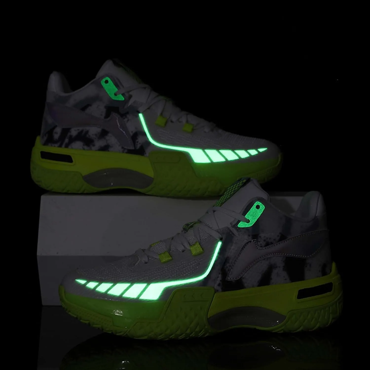 Men's Fluorescent Basketball Shoes Teenage Arch Support Fashion Sneakers Women's Anti-Slip Lightweight Sports High Top Basketball Running Fitness Tennis Athletic Shoes