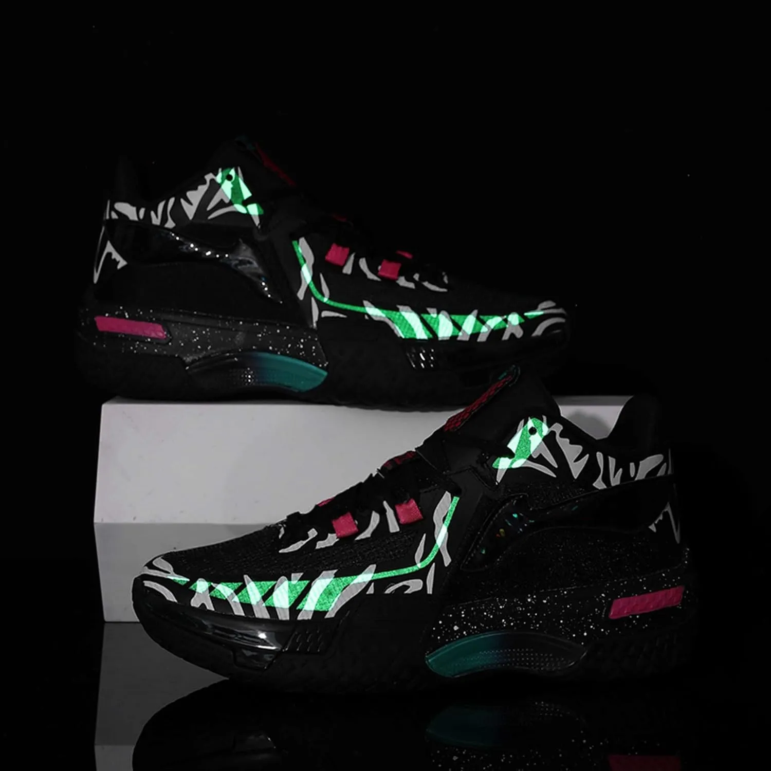 Men's Fluorescent Basketball Shoes Teenage Arch Support Fashion Sneakers Women's Anti-Slip Lightweight Sports High Top Basketball Running Fitness Tennis Athletic Shoes