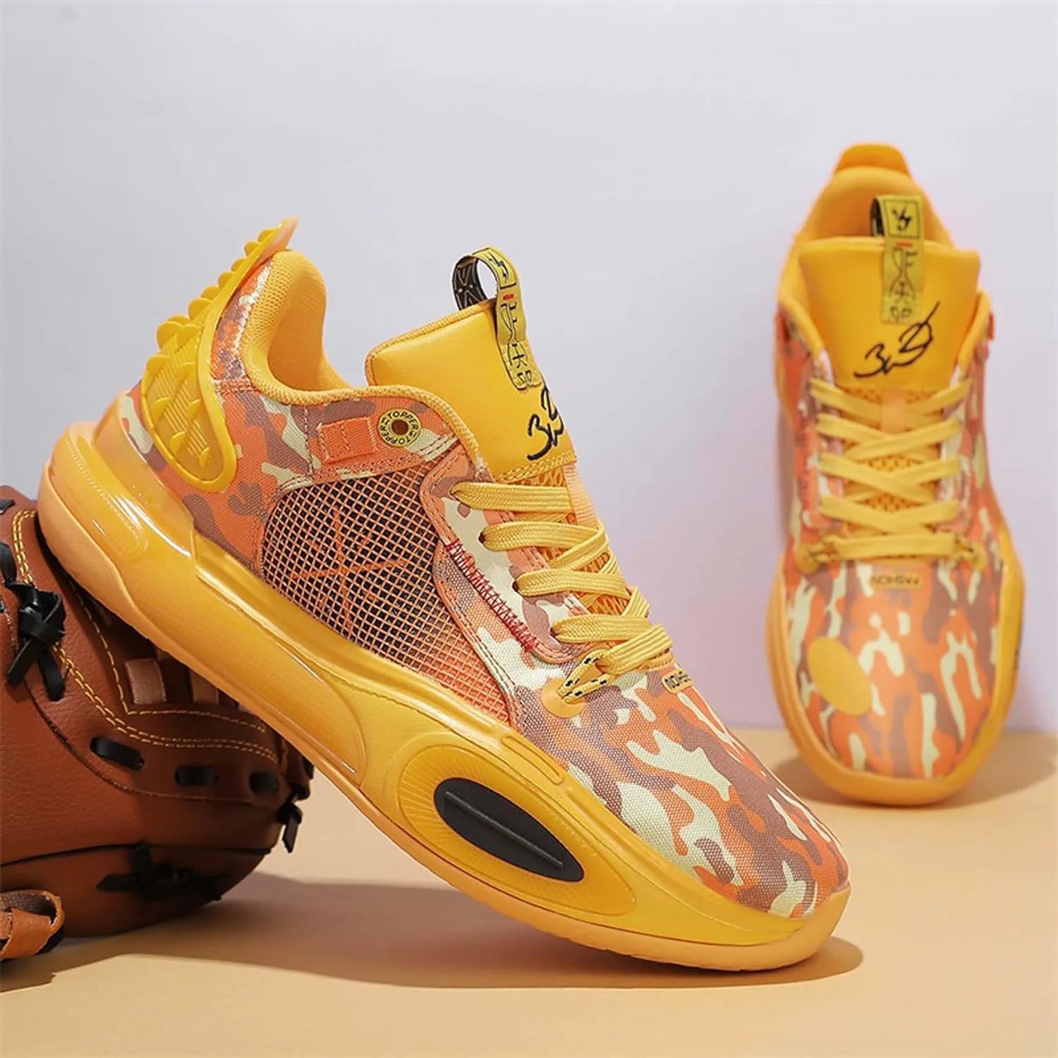 Men's Lace-up Basketball Shoes Anti-Slip Breathable Running Shoes Women's High Top Basketball Shoes Youth Outdoor Sports Basketball Shoes Fashion Sneakers
