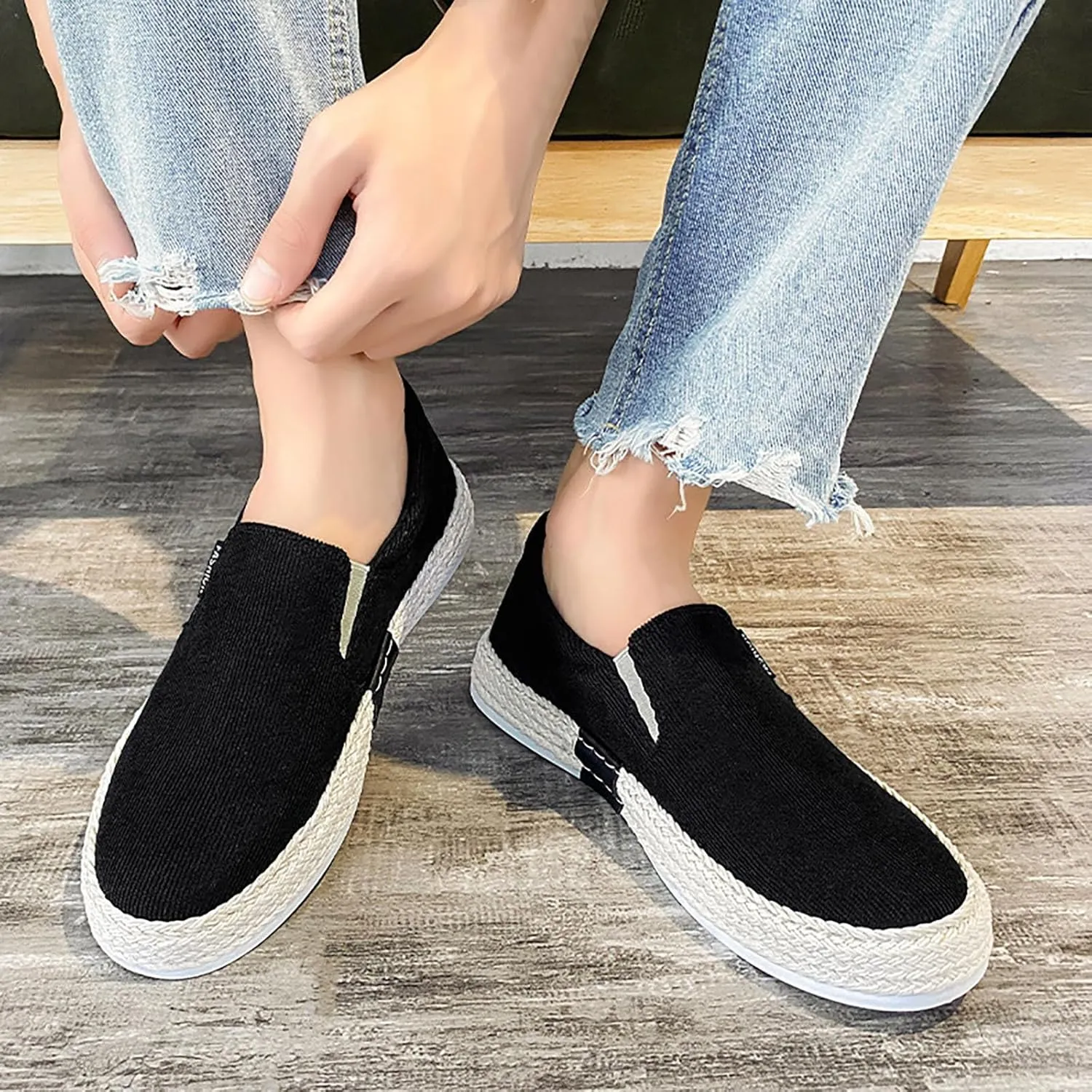Men's Lightweight Non Slip Barefoot Shoes Lightweight Sport Gym Jogging Walking Sneaker Casual Labor Work Shoes