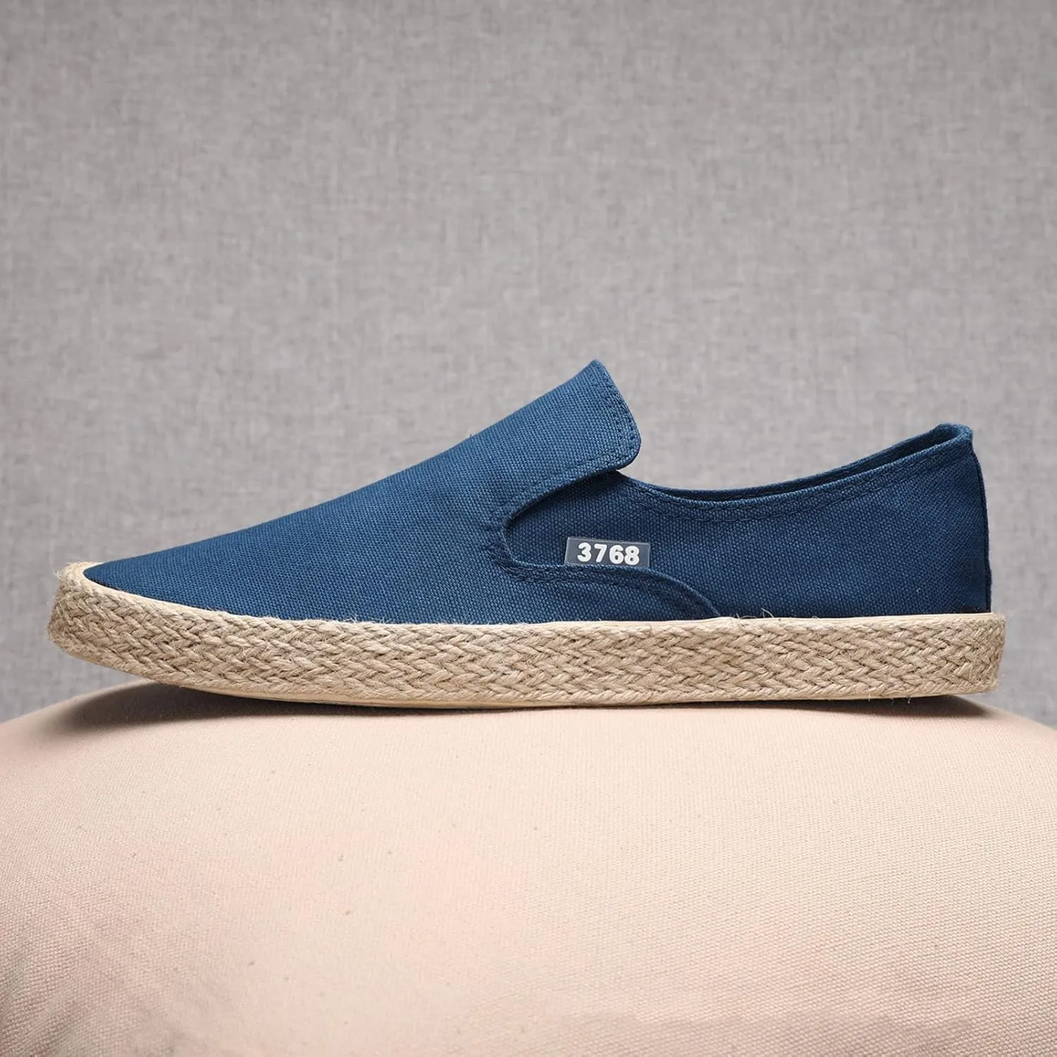Men's Sneakers Men's Breathable Solid Color Korean Version Trendy Casual Comfortable Lightweight Linen Sole Sneakers