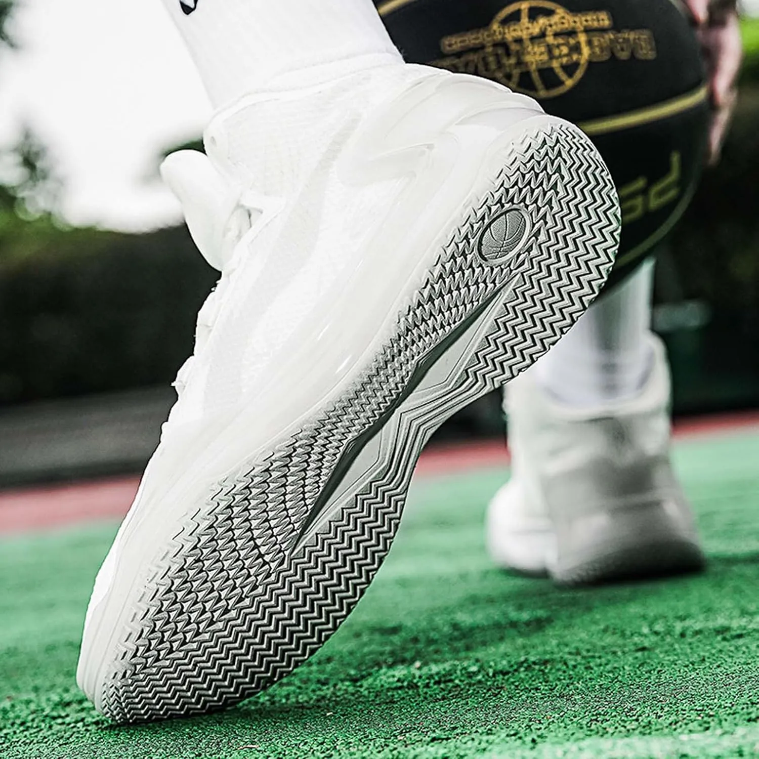 Men's Women's High Top Basketball Shoes Breathable Fashion Sports Running Shoes Anti-Slip Lightweight High Top Sneakers Outdoor Anti-Slip Training Tennis Shoes