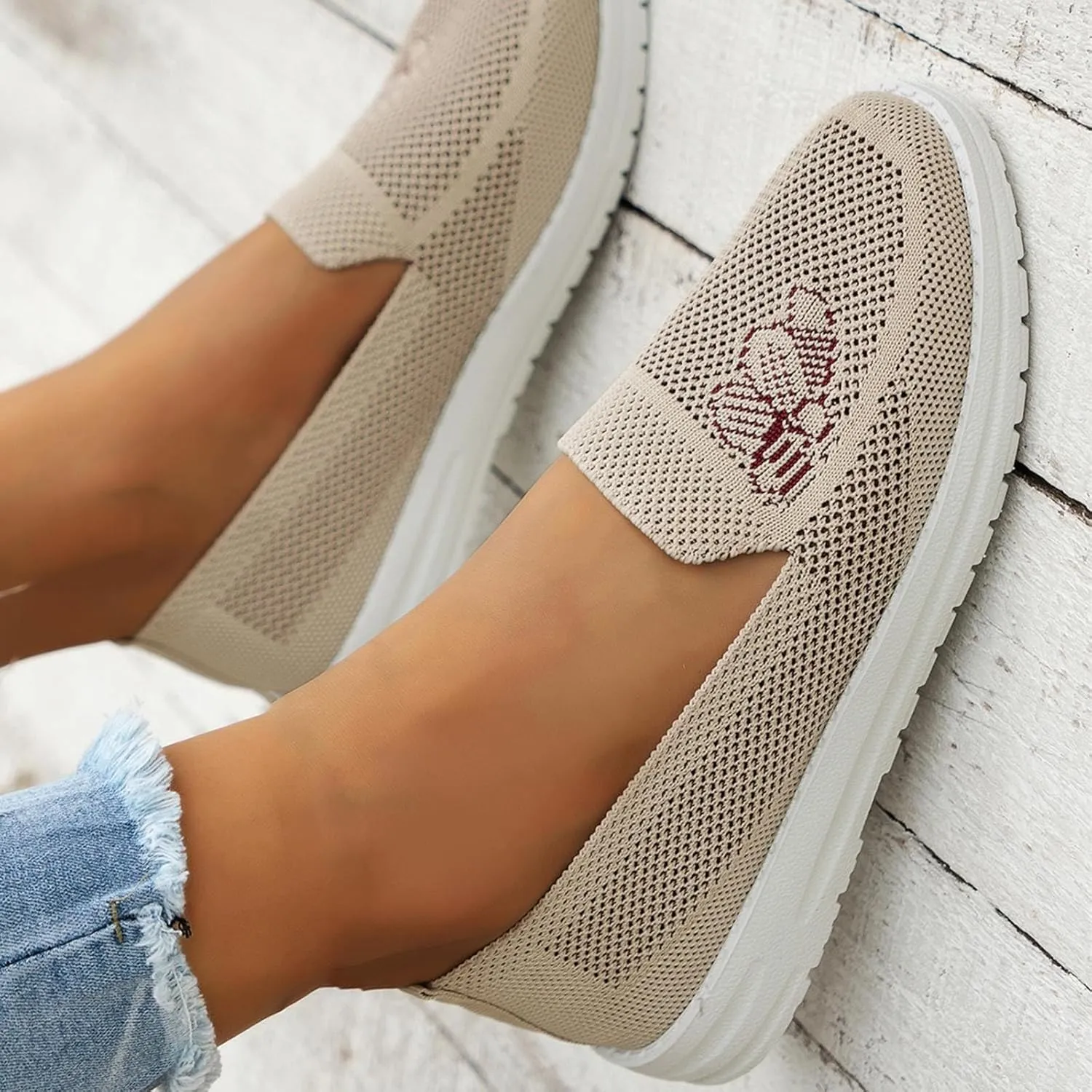 SBGMoSJ Womens White Fashion Sneakers Platform Extra Wide Slip On Sneakers for Women Casual Fall Shoes for Women 2023 Trendy 8.5 Wide Womens Running Sneakers Women's Slip On Shoes Size 7 Wide