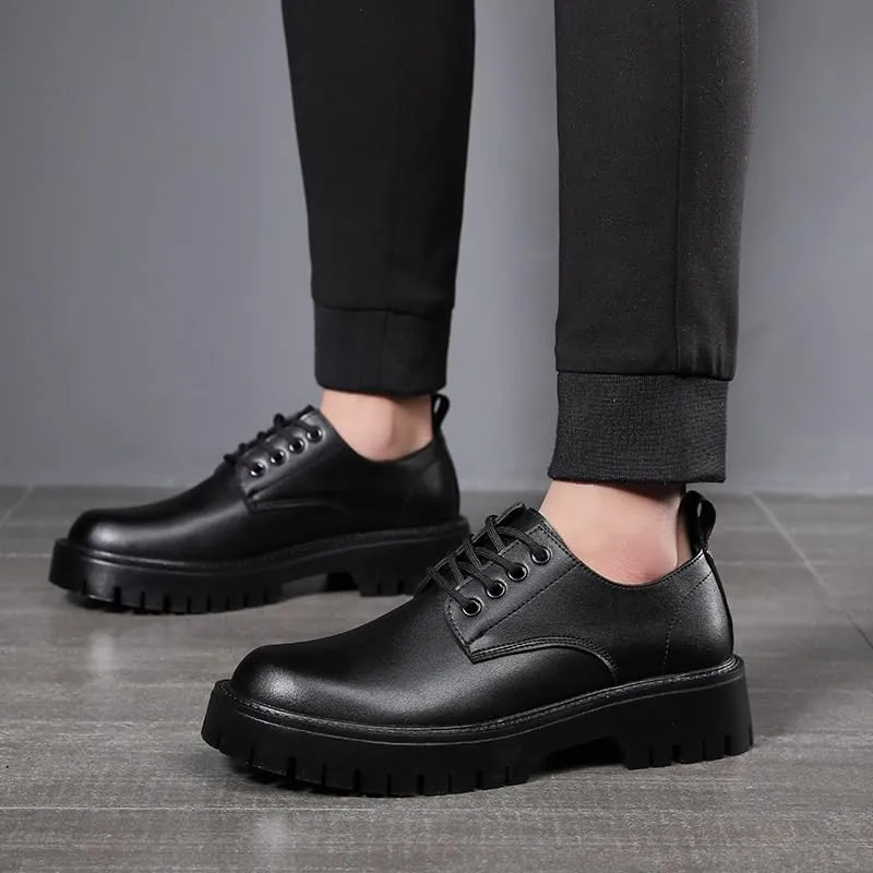 Sleek Men's Round Toe Oxfords for Corporate Meetings - Glossy Leather Lace-Up Shoes with Breathable Lining