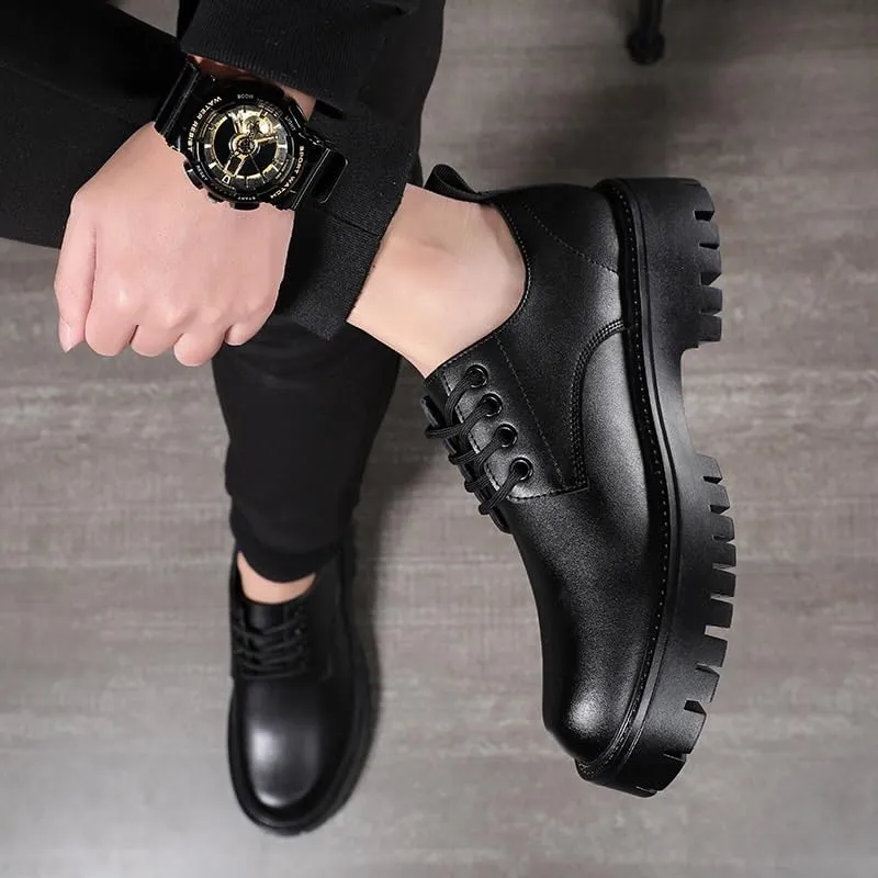 Sleek Men's Round Toe Oxfords for Corporate Meetings - Glossy Leather Lace-Up Shoes with Breathable Lining