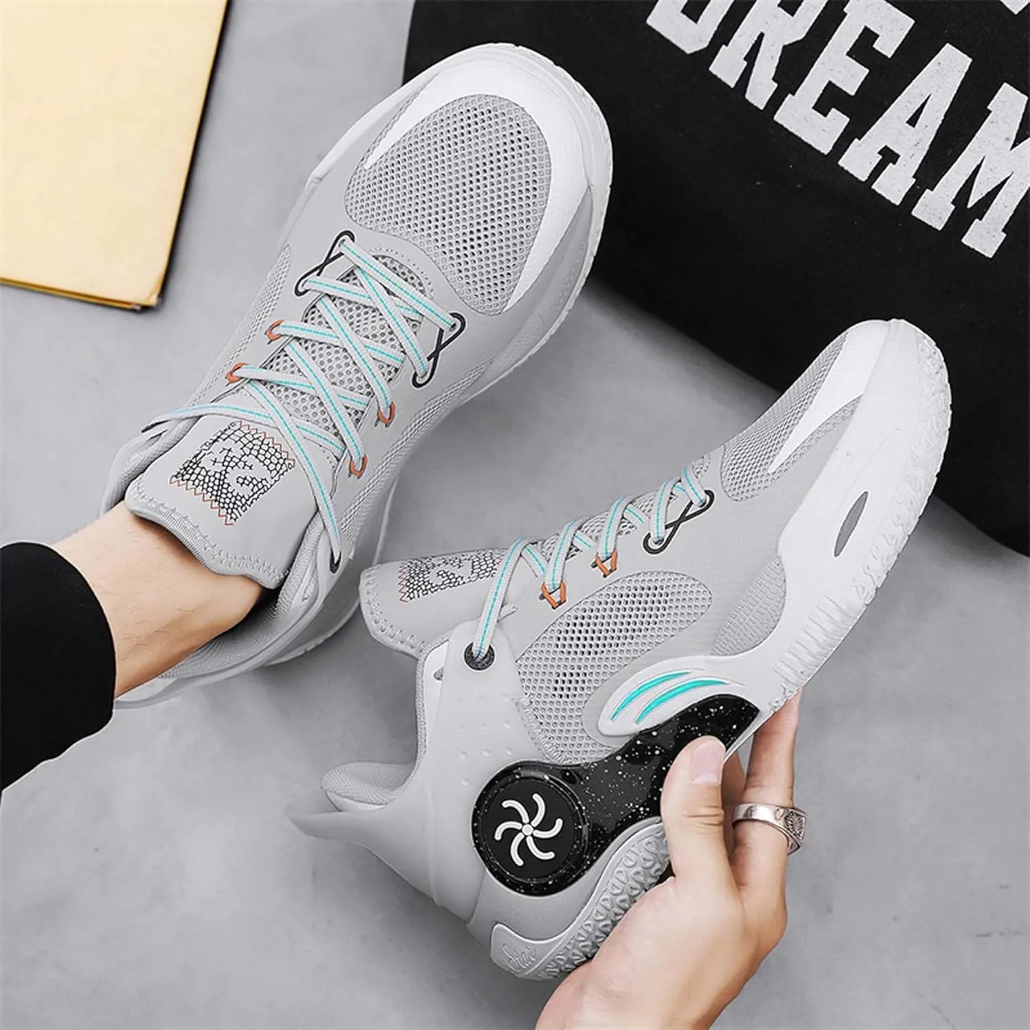 Unisex Anti-Slip Basketball Shoes Fashion Sneakers Breathable Mesh Training Running Shoes Casual Sports Walking Outdoor Shoes