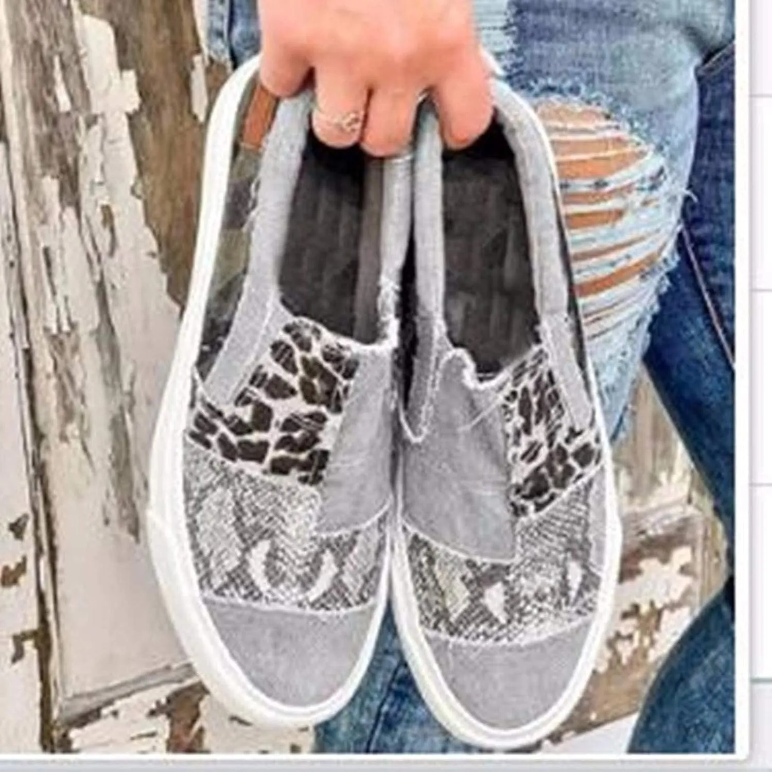 Women Walking Shoes Canvas Sneakers Leopard Print Breathable Mesh Shoes Lightweight Casual Sneakers Comfortable Non Slip Summer Shoe Orthotic Sneakers Outdoor Footwear for Beach Vacation 2025 Fashion