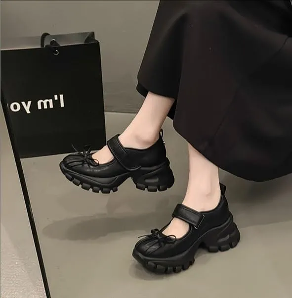 Women's Mary Janes Shoes Platform Round Toe Oxford Dress Shoes Gothic Ankle Strap Bow Vintage Classic Loafers (Black,7)
