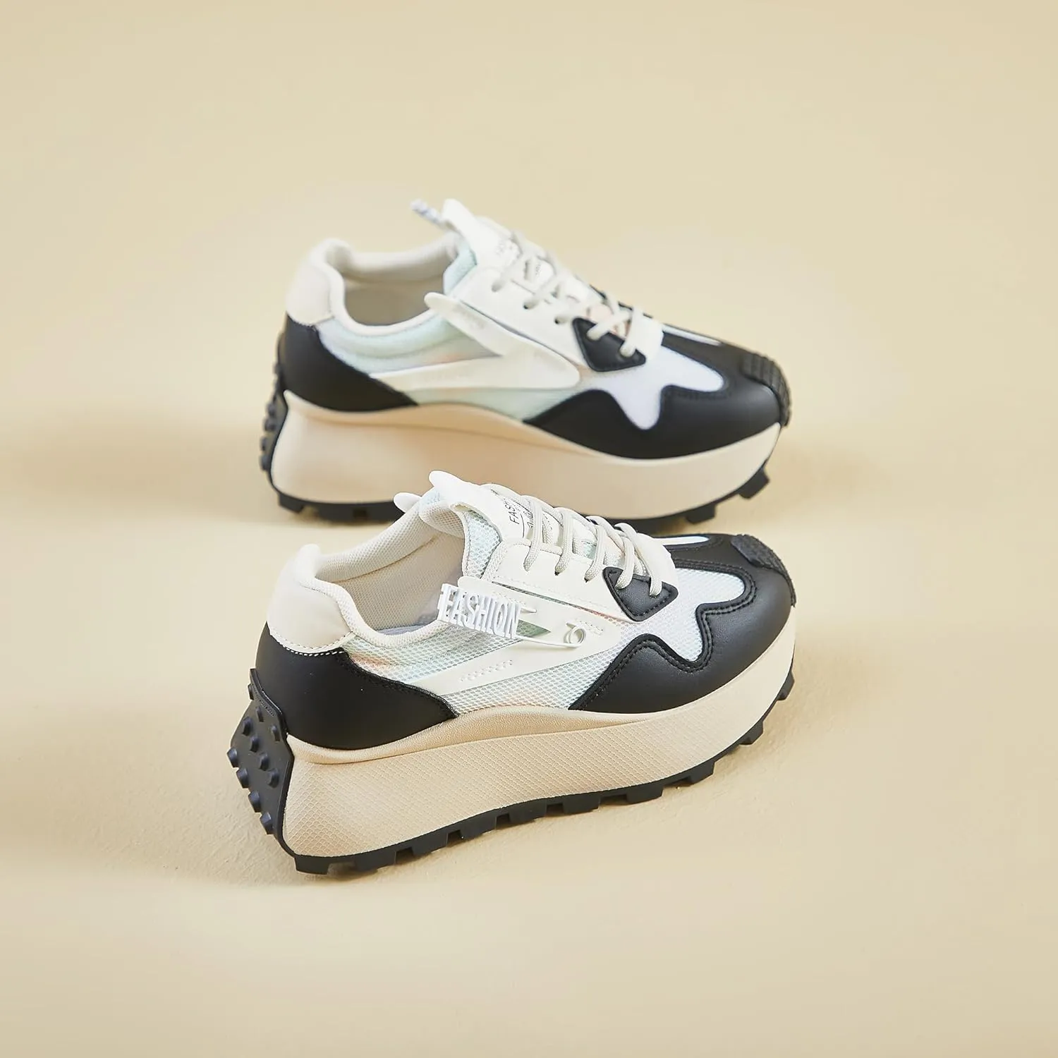 Women's Platform Sneakers Lightweight Walking Shoes with Arch Support Breathable Mesh & Retro Lace-Up Casual Shoes